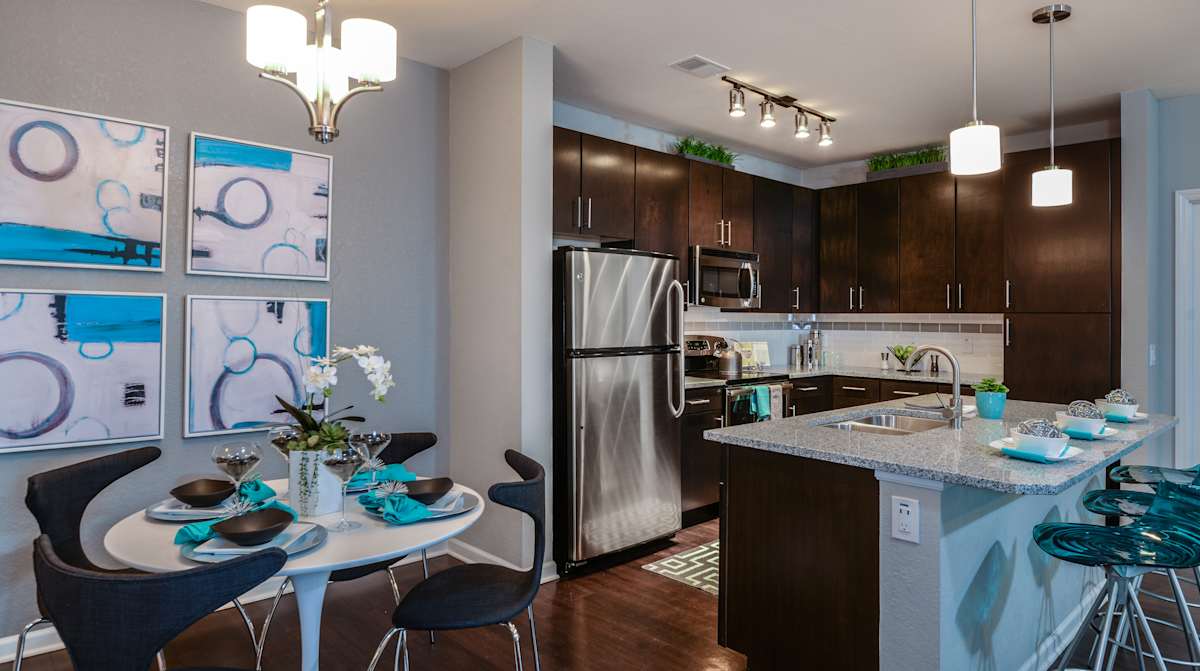 Epic at Gateway | Luxury Apartments in Pinellas Park